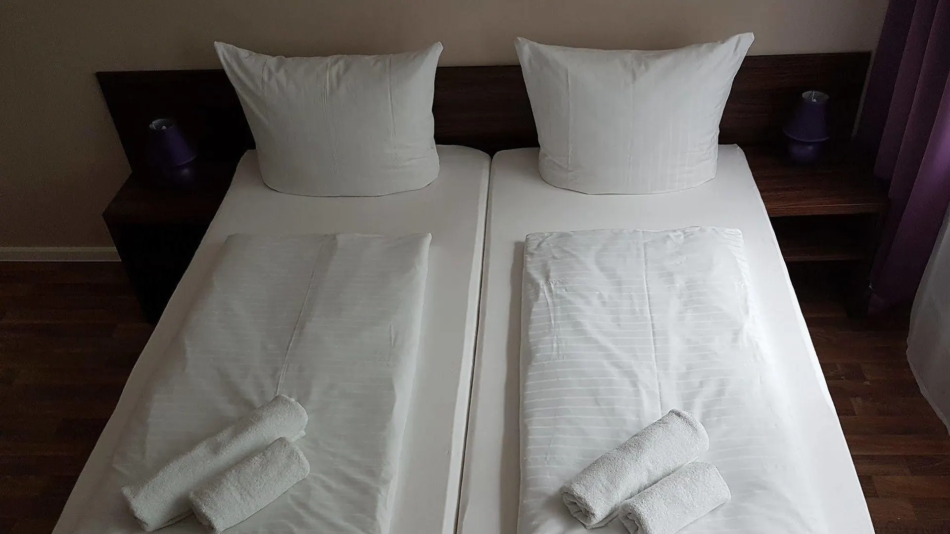 Hotel Pension Eberty Berlin