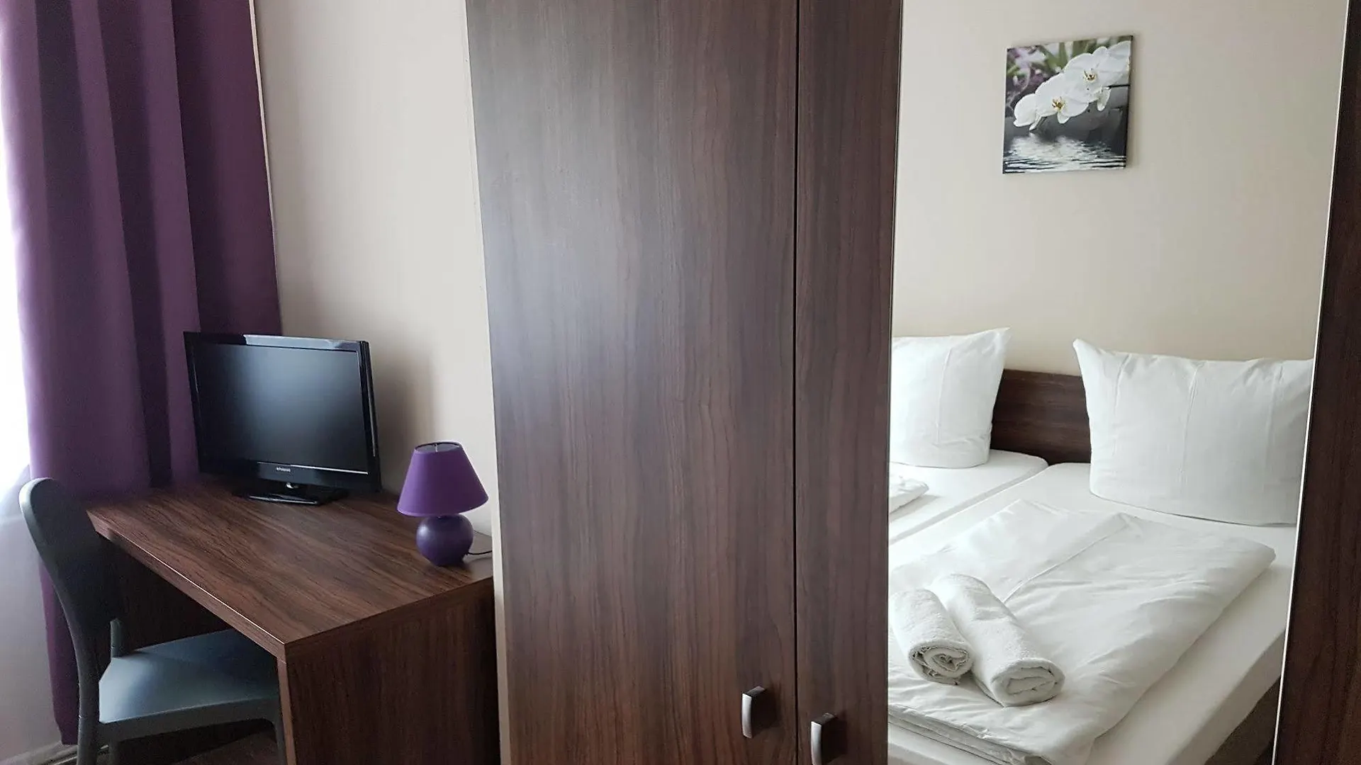 Hotel Pension Eberty Berlin 2*,