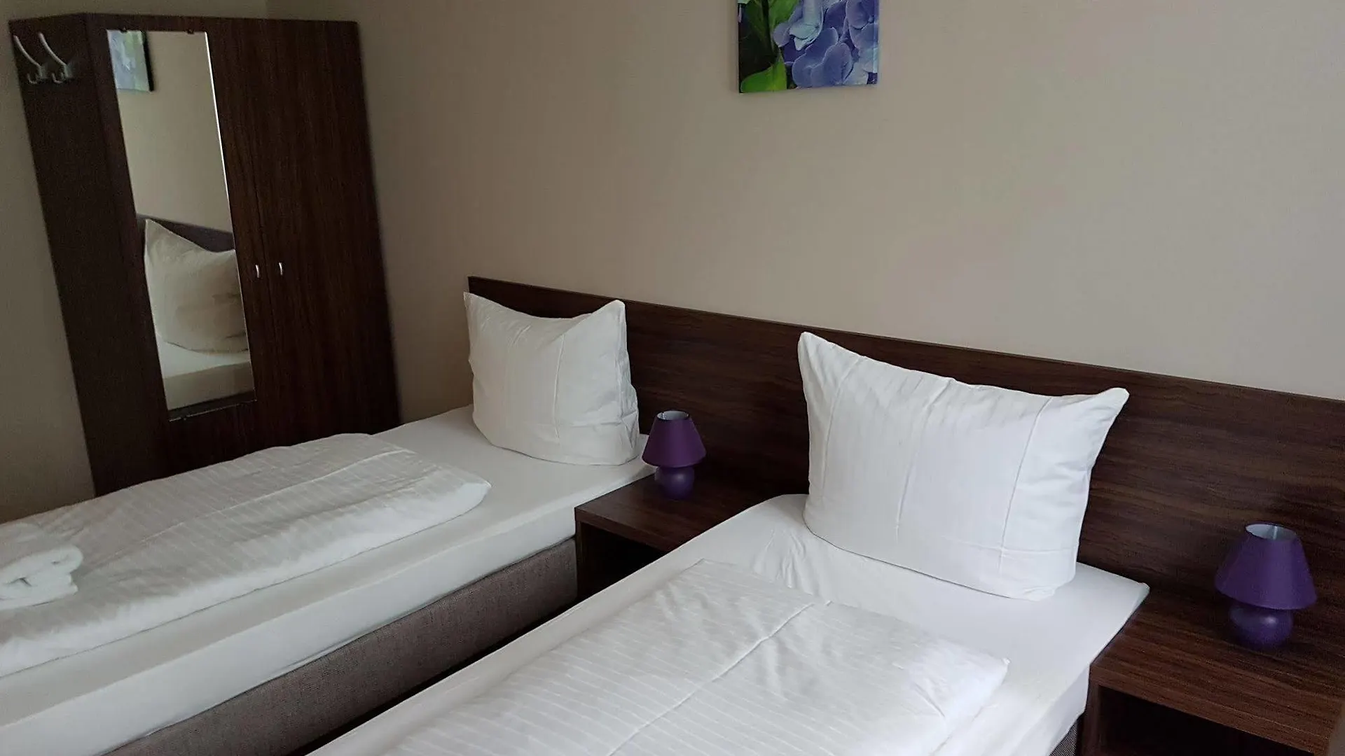 Hotel Pension Eberty Βερολίνο