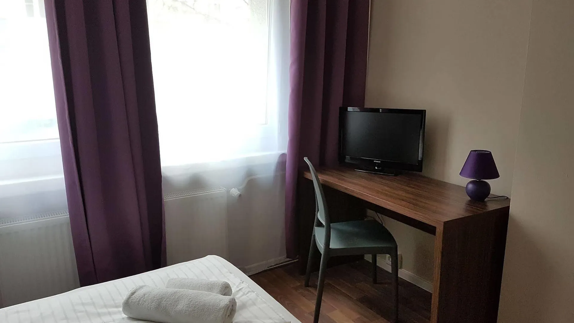 Hotel Pension Eberty Βερολίνο